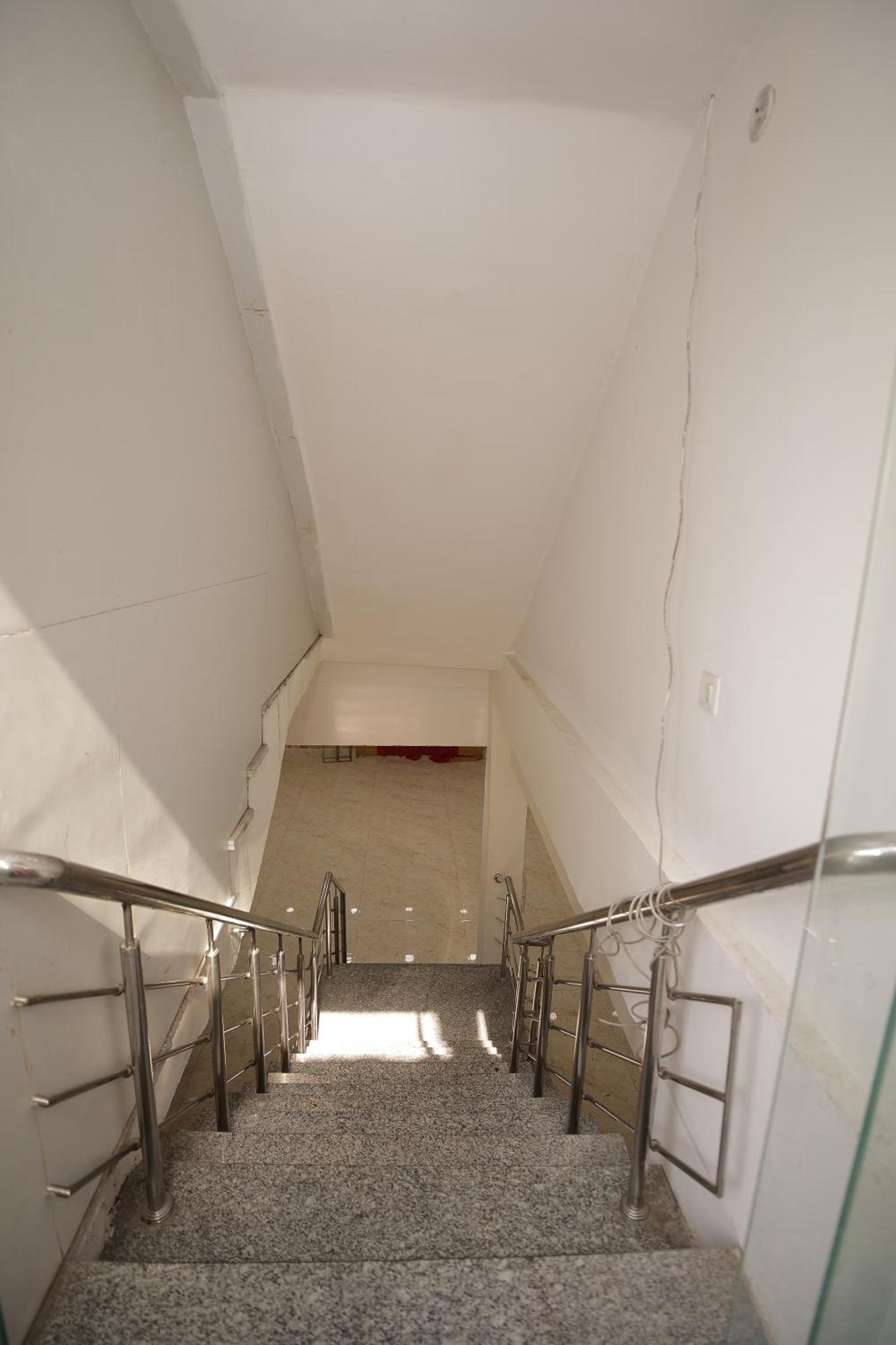 Hotel The Anvi Residency Sector 122 Noida Exterior photo